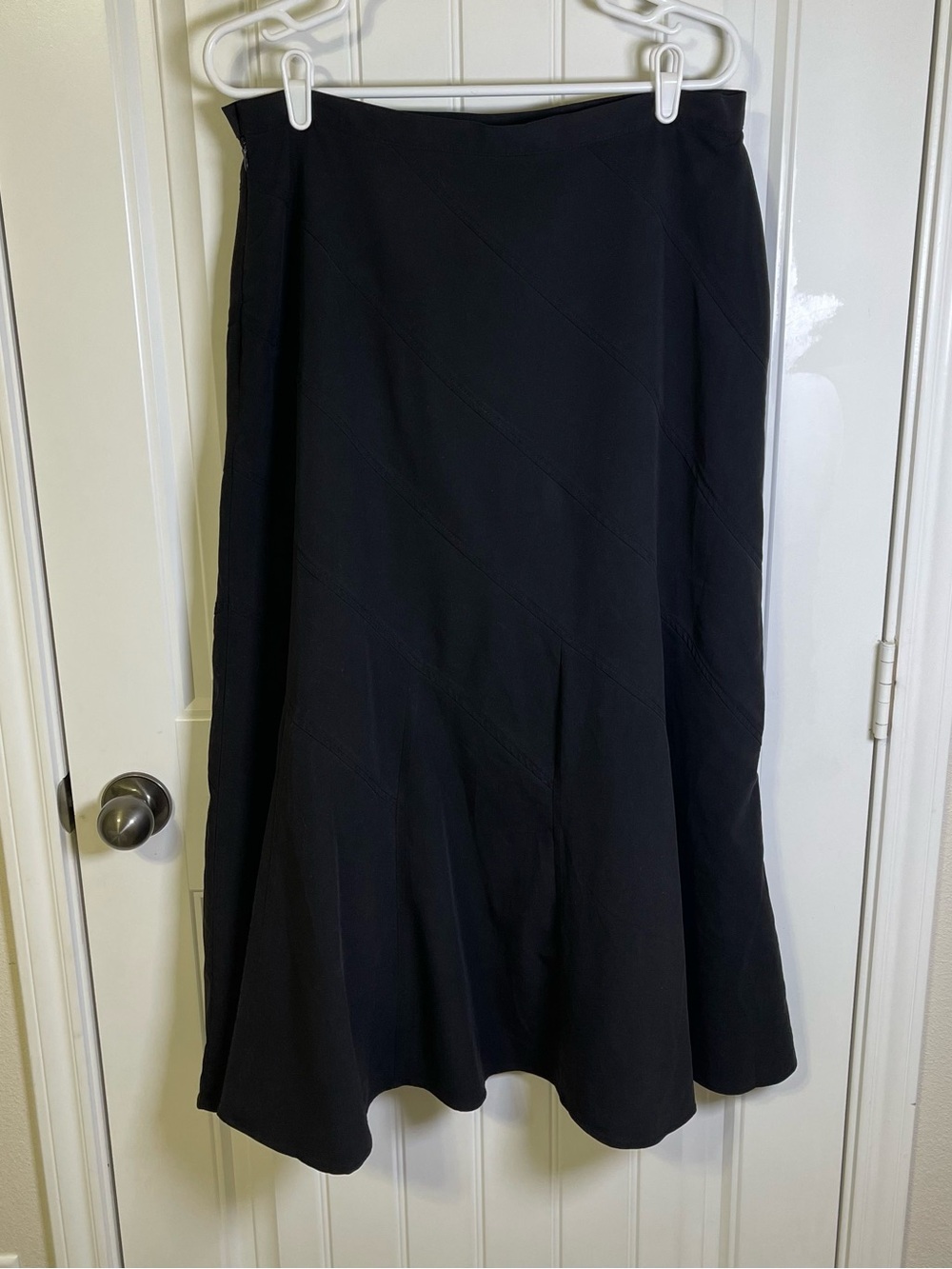 Appraisal Black Diagonal Paneled Midi/Maxi Skirt - Size 12 Workwear Date Night